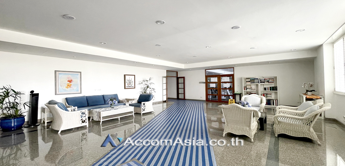  4 br Condominium For Rent in Sukhumvit ,Bangkok BTS Ekkamai at La Cascade AA14937