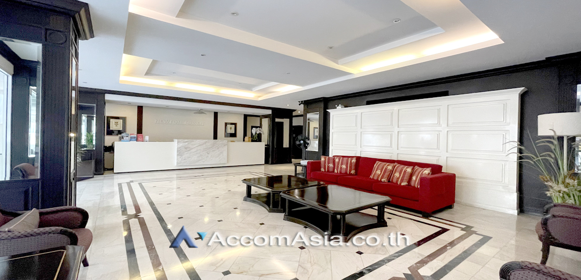  3 br Condominium for rent and sale in Sukhumvit ,Bangkok BTS Nana at Newton Tower AA38675
