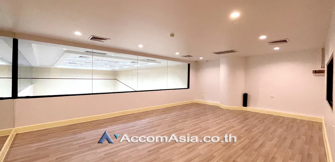  3 br Condominium For Sale in Sukhumvit ,Bangkok BTS Phrom Phong at Le Raffine Sukhumvit 24 AA46057