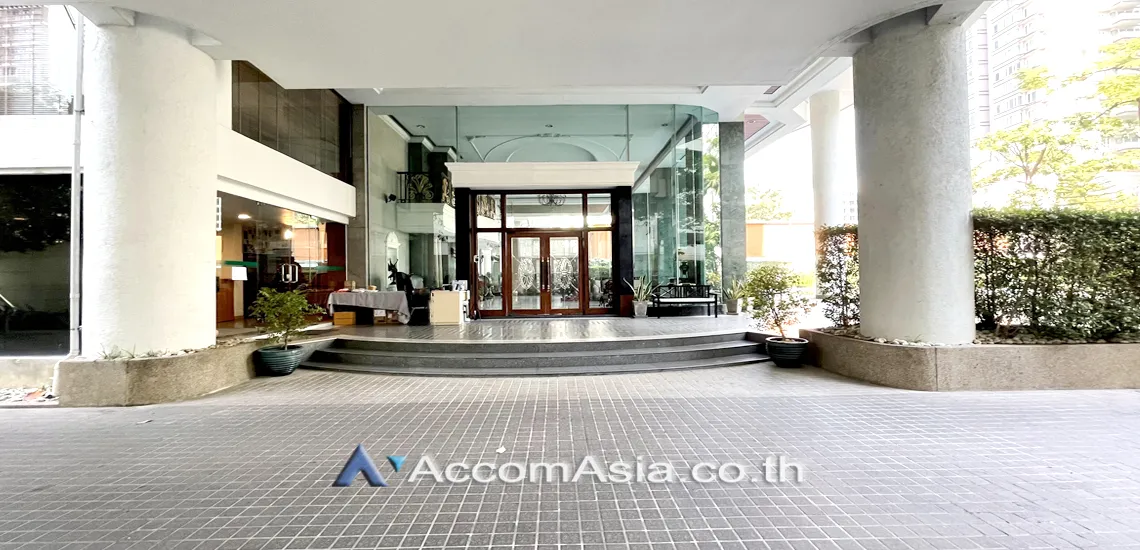  3 br Condominium For Sale in Sukhumvit ,Bangkok BTS Phrom Phong at Le Raffine Sukhumvit 24 AA46057