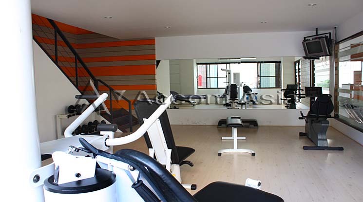  4 br Condominium for rent and sale in Sukhumvit ,Bangkok BTS Nana at Inter Tower AA25802