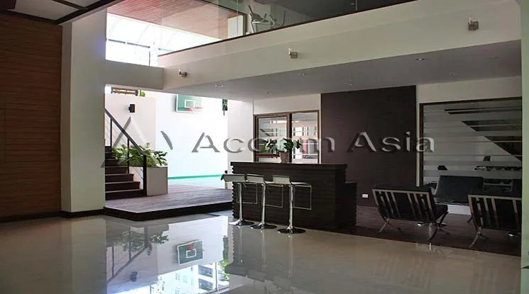  4 br Condominium for rent and sale in Sukhumvit ,Bangkok BTS Nana at Inter Tower AA25802