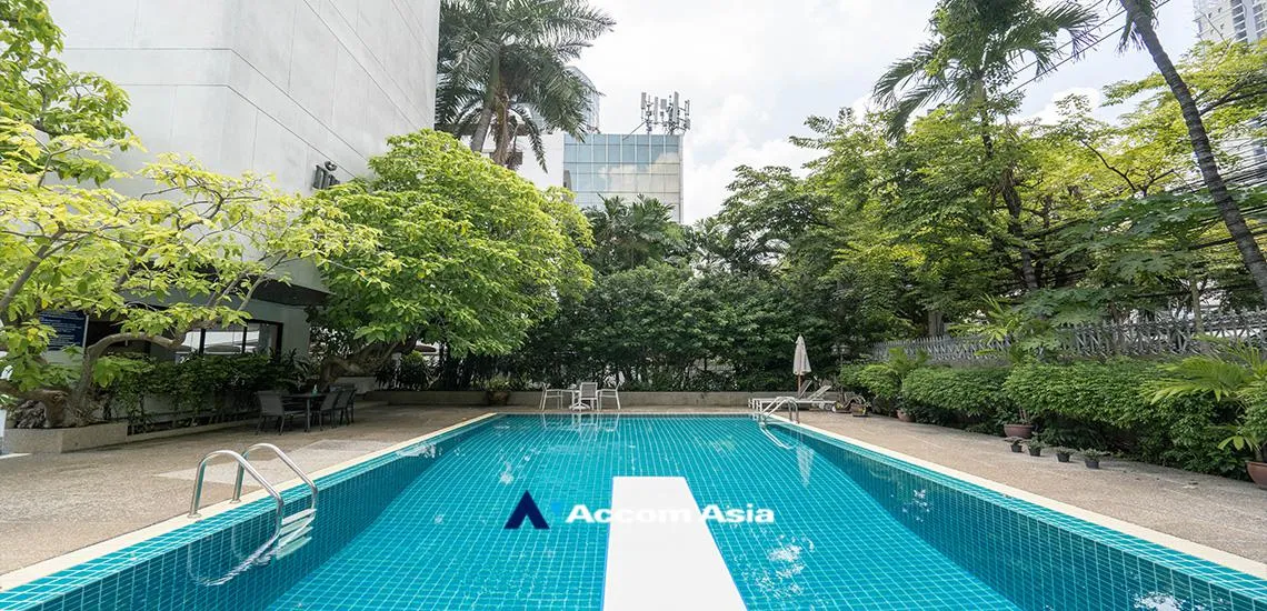  3 br Apartment For Rent in Sukhumvit ,Bangkok BTS Phrom Phong at The comfortable low rise residence AA36711