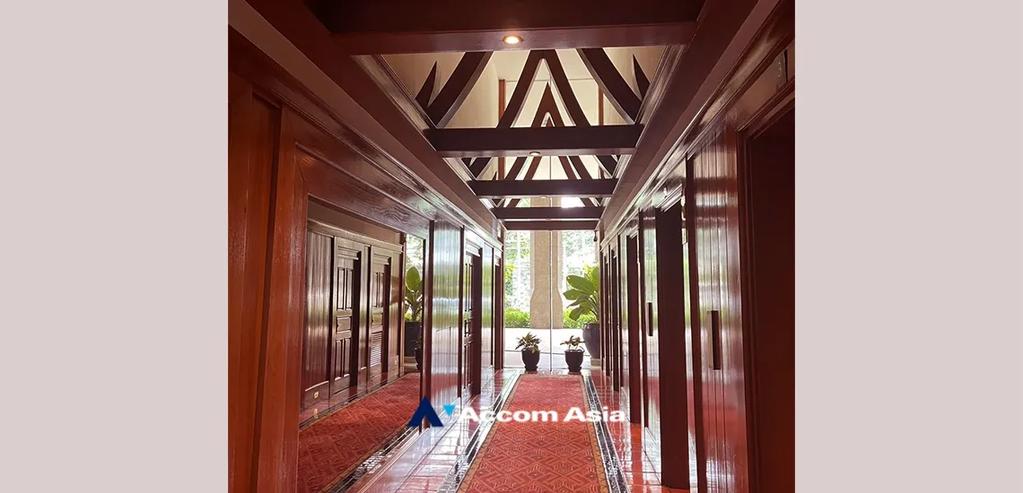  3 br Condominium For Rent in Ploenchit ,Bangkok BTS Chitlom at Somkid Gardens AA42746