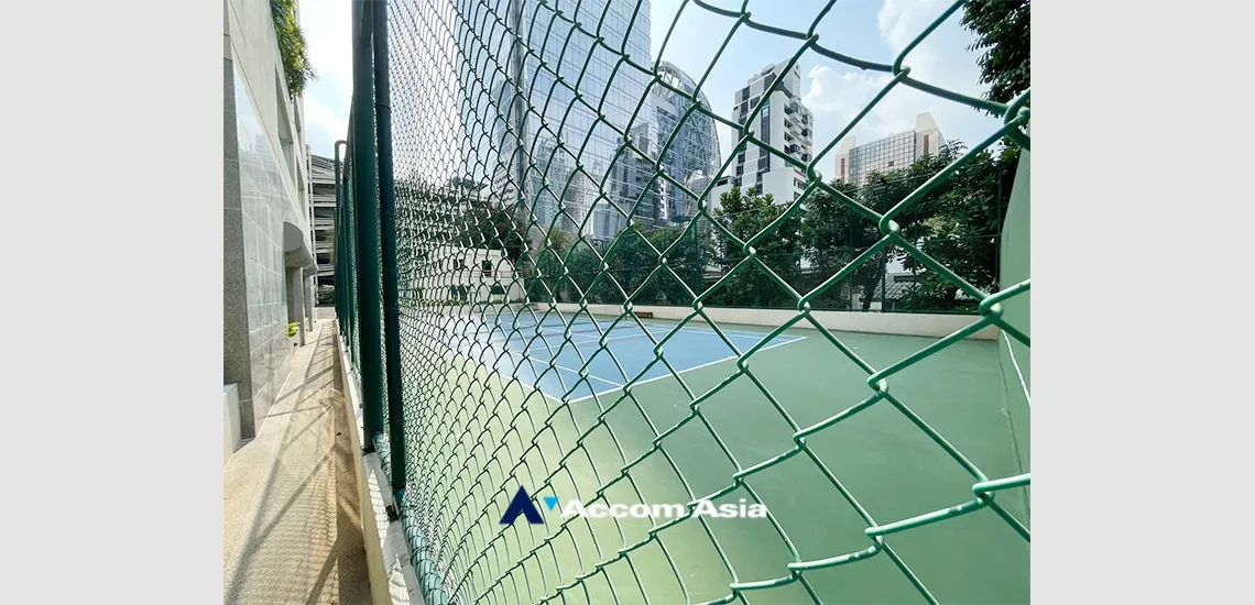  3 br Condominium For Rent in Ploenchit ,Bangkok BTS Chitlom at Somkid Gardens AA42746