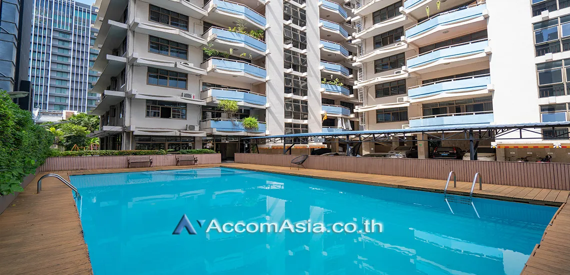  3 br Apartment For Rent in Sukhumvit ,Bangkok BTS Nana at Low rise and Peaceful 13001861