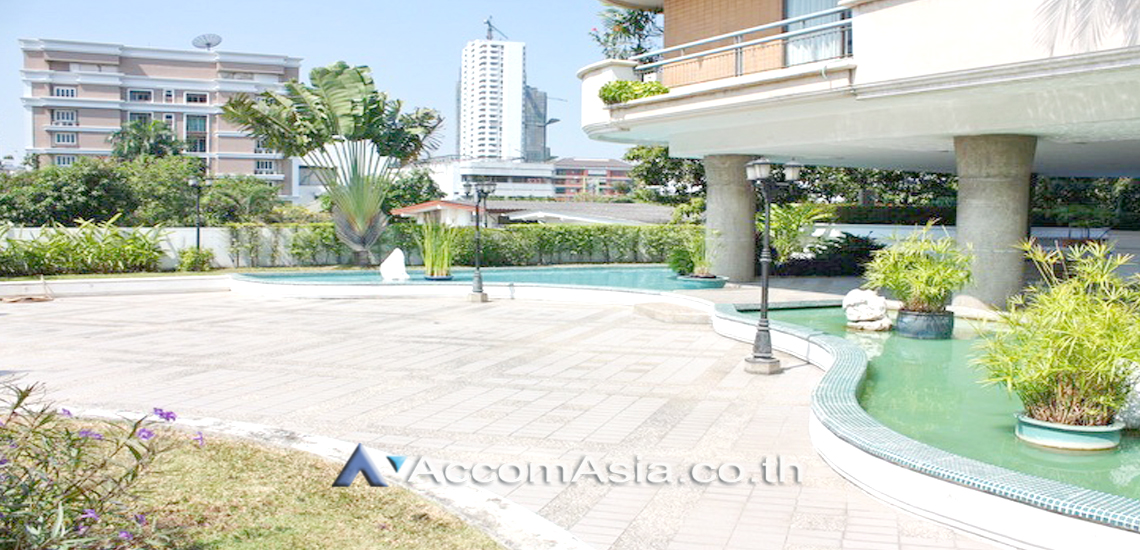  3 br Condominium For Sale in Sukhumvit ,Bangkok BTS Ekkamai at Castle Hill Mansion AA41472