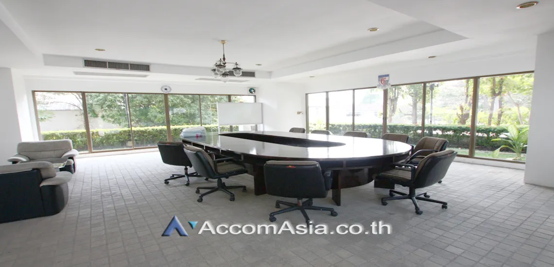  3 br Condominium For Sale in Sukhumvit ,Bangkok BTS Ekkamai at Castle Hill Mansion AA41472