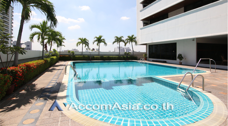  3 br Condominium for rent and sale in Sukhumvit ,Bangkok BTS Ekkamai at Empire House AA43384