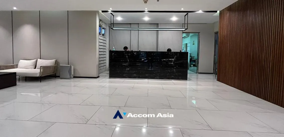  2 br Condominium For Rent in Ploenchit ,Bangkok BTS Chitlom at New House AA10332