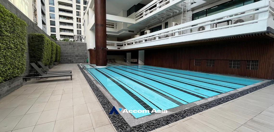  2 br Condominium For Rent in Ploenchit ,Bangkok BTS Chitlom at New House AA45680