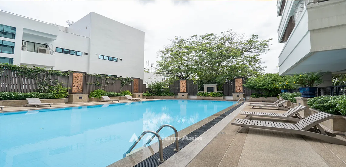  4 br Apartment for rent and sale in Sukhumvit ,Bangkok MRT Sukhumvit - BTS Asok at Warm Family Atmosphere AA46211