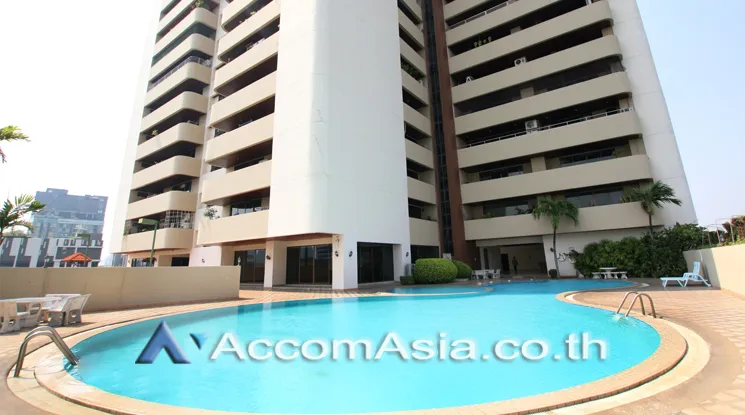  4 br Condominium for rent and sale in Sukhumvit ,Bangkok BTS Ekkamai at Oriental Tower 1510908