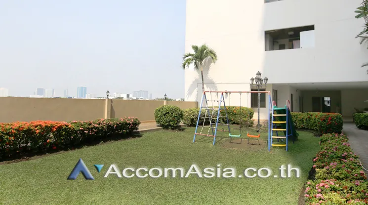 4 br Condominium for rent and sale in Sukhumvit ,Bangkok BTS Ekkamai at Oriental Tower 13001283