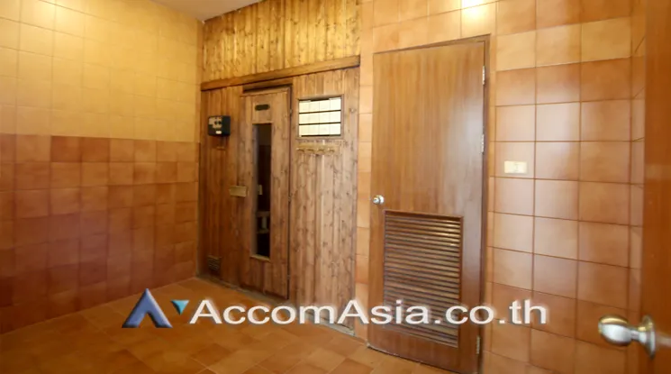  3 br Condominium for rent and sale in Sukhumvit ,Bangkok BTS Ekkamai at Oriental Tower AA17279