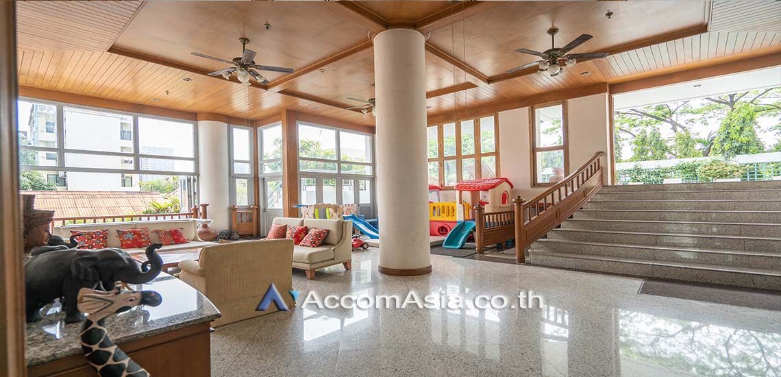  6 br Apartment For Rent in Sathorn ,Bangkok BTS Chong Nonsi at Thai Colonial Style 13000361