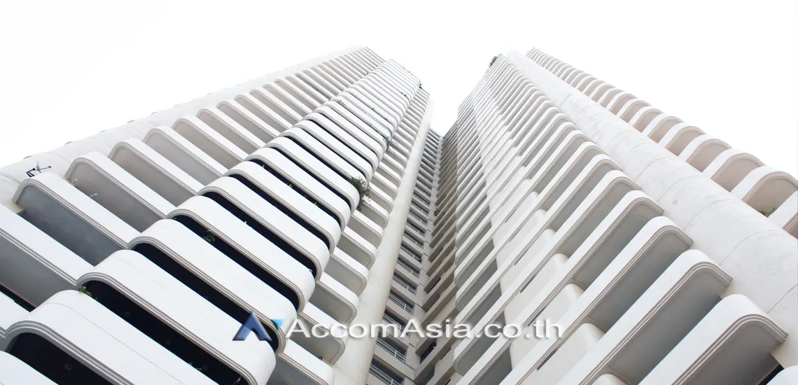  3 br Condominium For Sale in Sukhumvit ,Bangkok BTS Nana at Tower Park AA45123