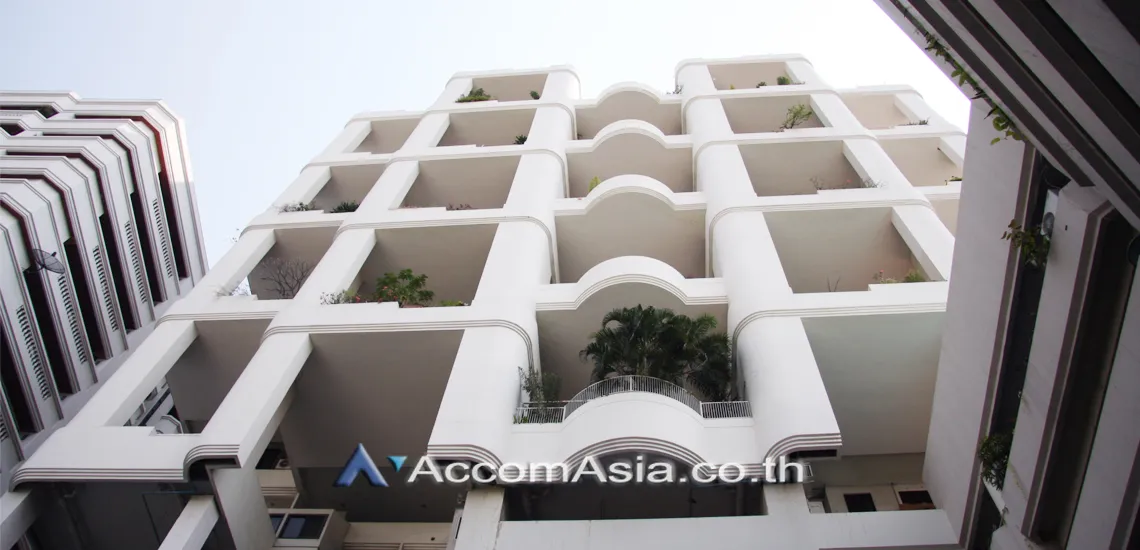  4 br Condominium for rent and sale in Sukhumvit ,Bangkok BTS Nana at Crystal Garden 1520765