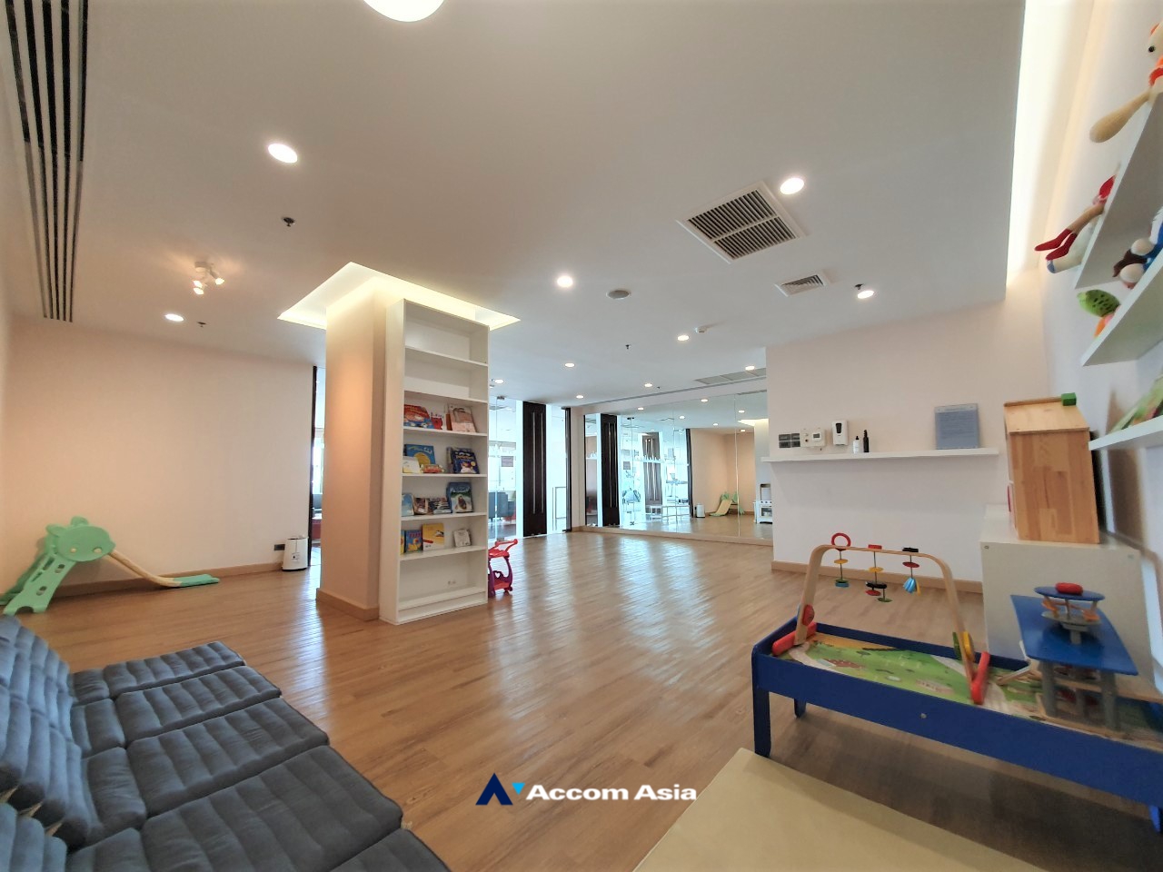  4 br Condominium For Rent in Sukhumvit ,Bangkok BTS Asok - MRT Sukhumvit at The Lakes 20513