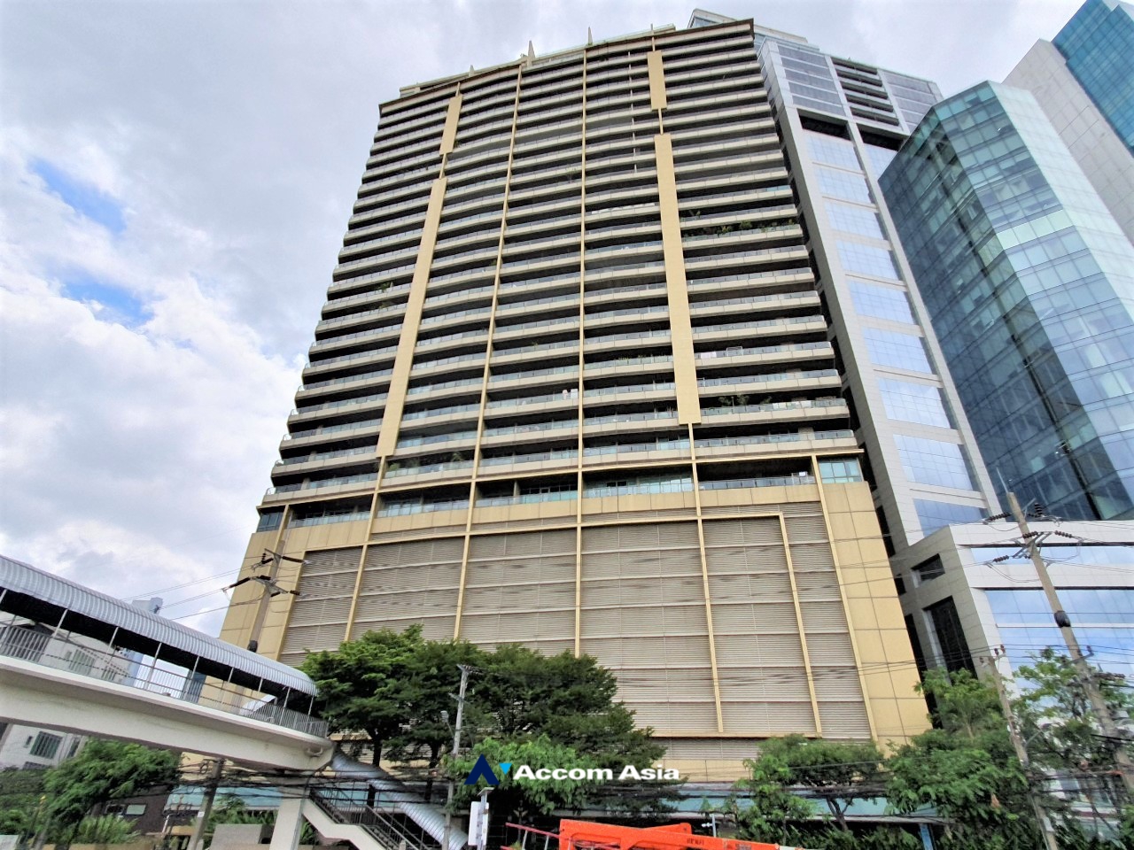  2 br Condominium For Rent in Sukhumvit ,Bangkok BTS Asok - MRT Sukhumvit at The Lakes AA32251