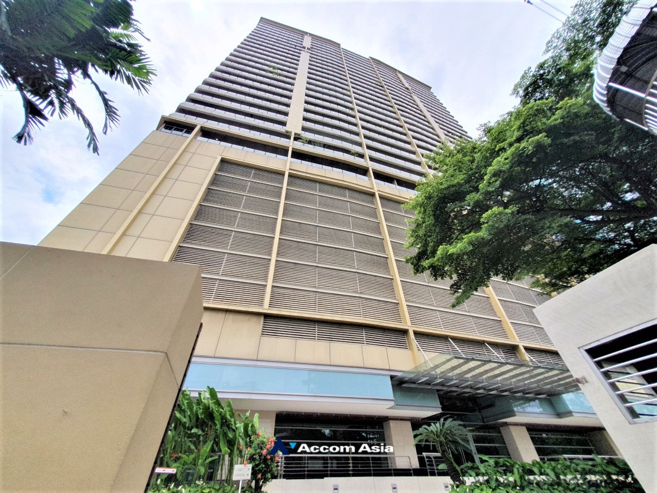  2 br Condominium For Rent in Sukhumvit ,Bangkok BTS Asok - MRT Sukhumvit at The Lakes AA26055