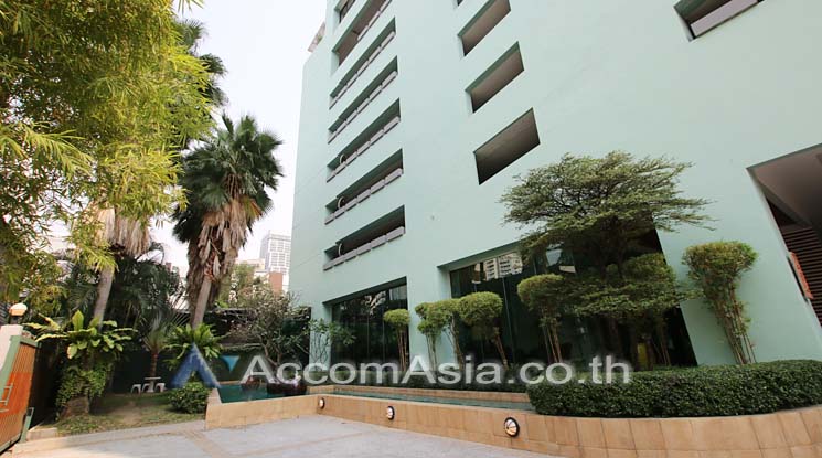 3 br Condominium for rent and sale in Sukhumvit ,Bangkok BTS Nana at Lake Green 24090