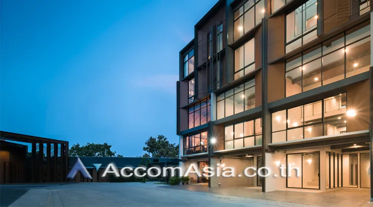  4 br Townhouse for rent and sale in Pattanakarn ,Bangkok BTS On Nut at The Pride Sukhumvit 77 AA31043