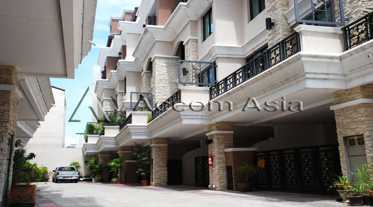  1  4 br Townhouse For Sale in Sukhumvit ,Bangkok BTS Thong Lo at Evanston AA33760