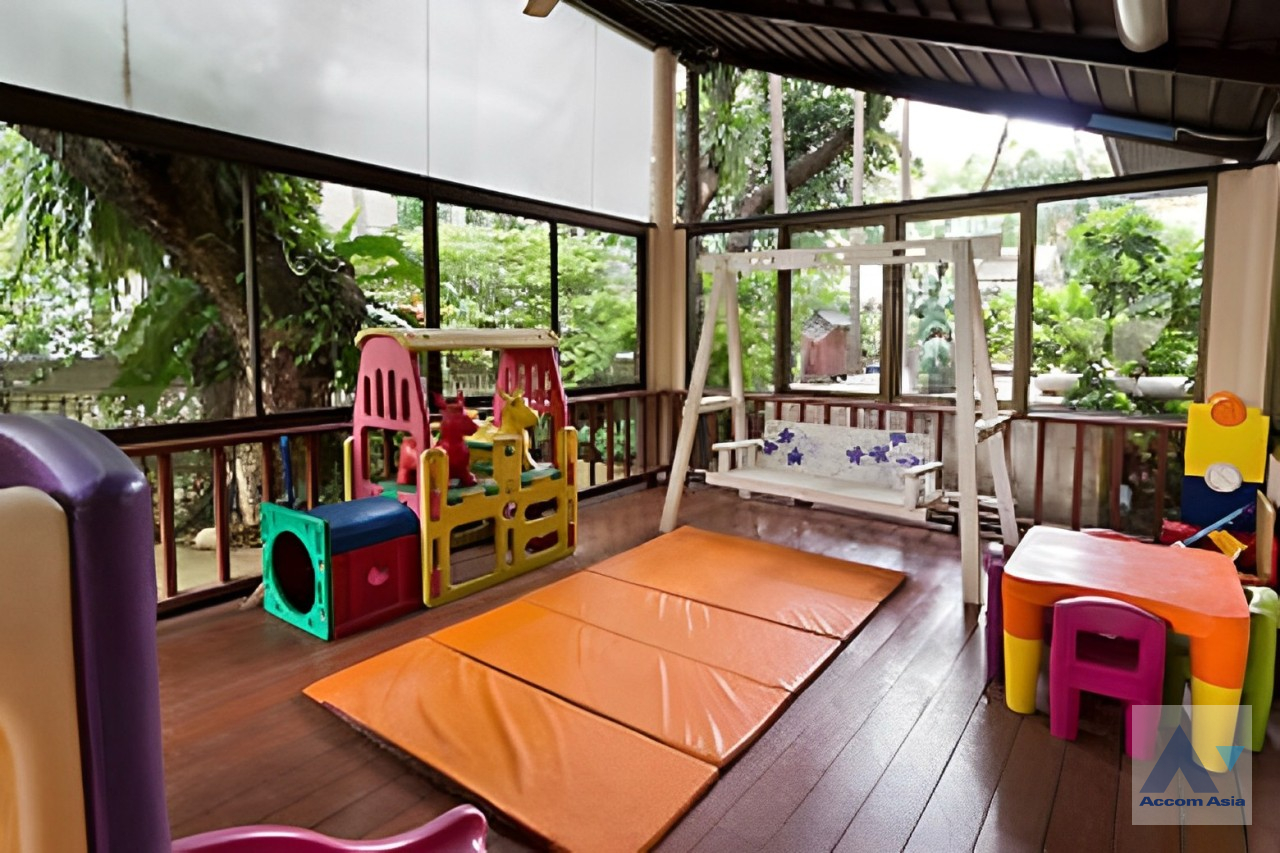  3 br Apartment For Rent in Sukhumvit ,Bangkok BTS Phrom Phong at The exclusive private living AA29402