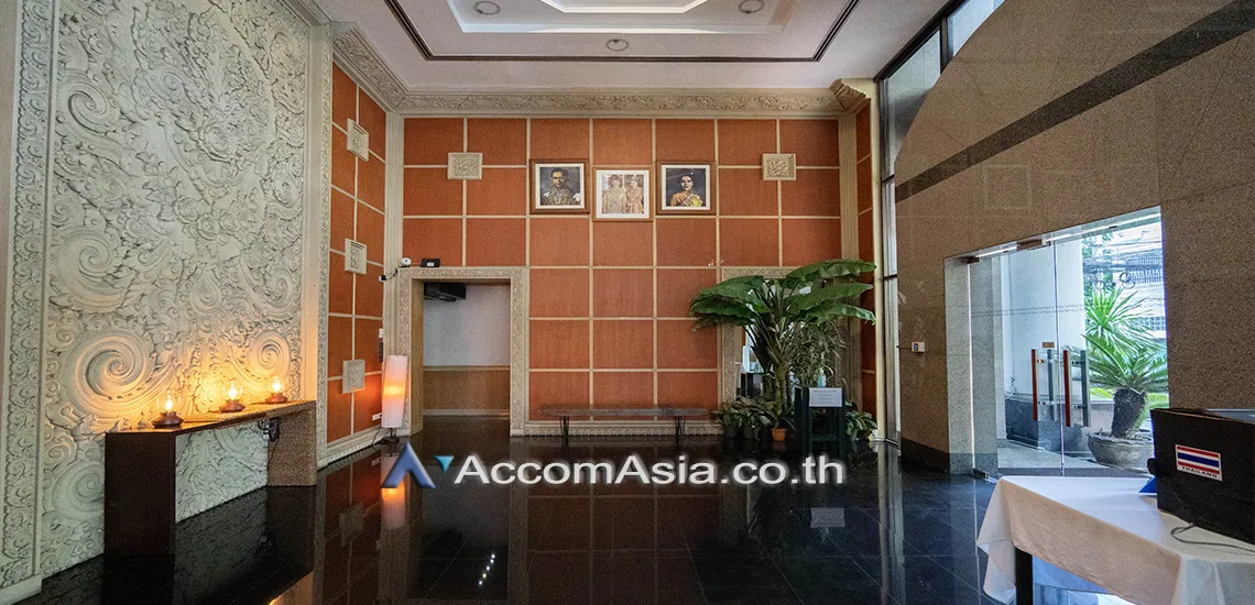  3 br Condominium For Rent in Silom ,Bangkok BTS Chong Nonsi at Pearl Garden AA27313