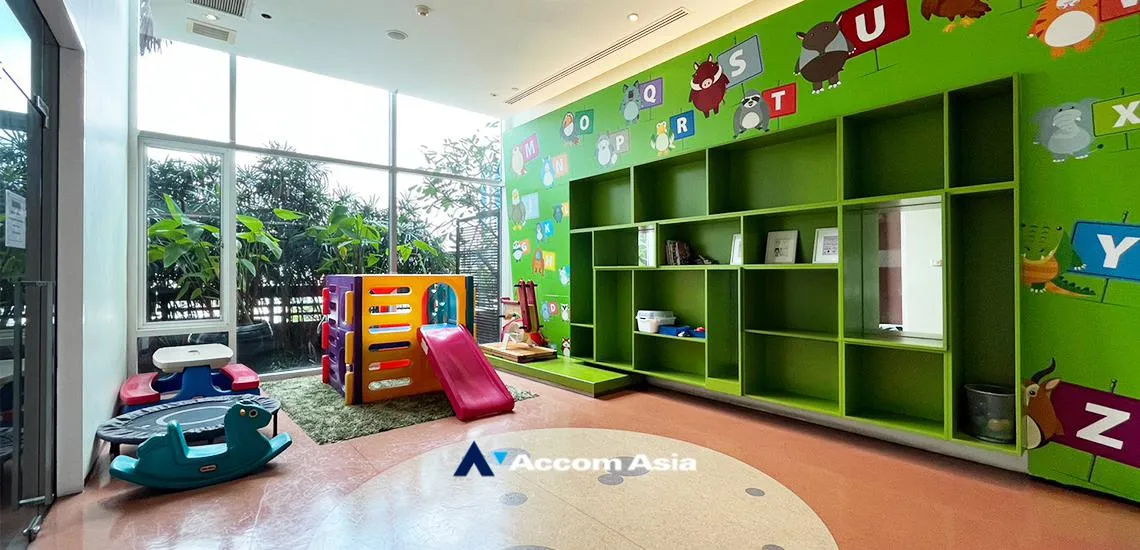  3 br Condominium for rent and sale in Sukhumvit ,Bangkok BTS Ekkamai at Fullerton Sukhumvit AA38962