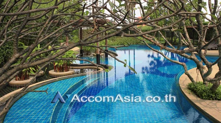  2 br Condominium For Rent in Charoen Nakhon ,Bangkok BTS Krung Thon Buri at WaterMark Chaophraya River AA41090