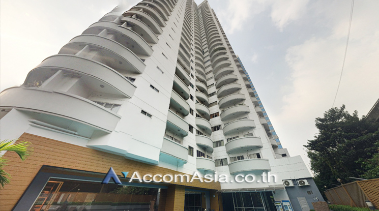  2 br Condominium For Rent in Ploenchit ,Bangkok BTS Ploenchit at Witthayu Complex AA44721