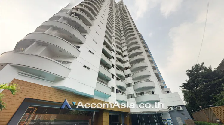  2 br Condominium for rent and sale in Ploenchit ,Bangkok BTS Ploenchit at Witthayu Complex AA44724