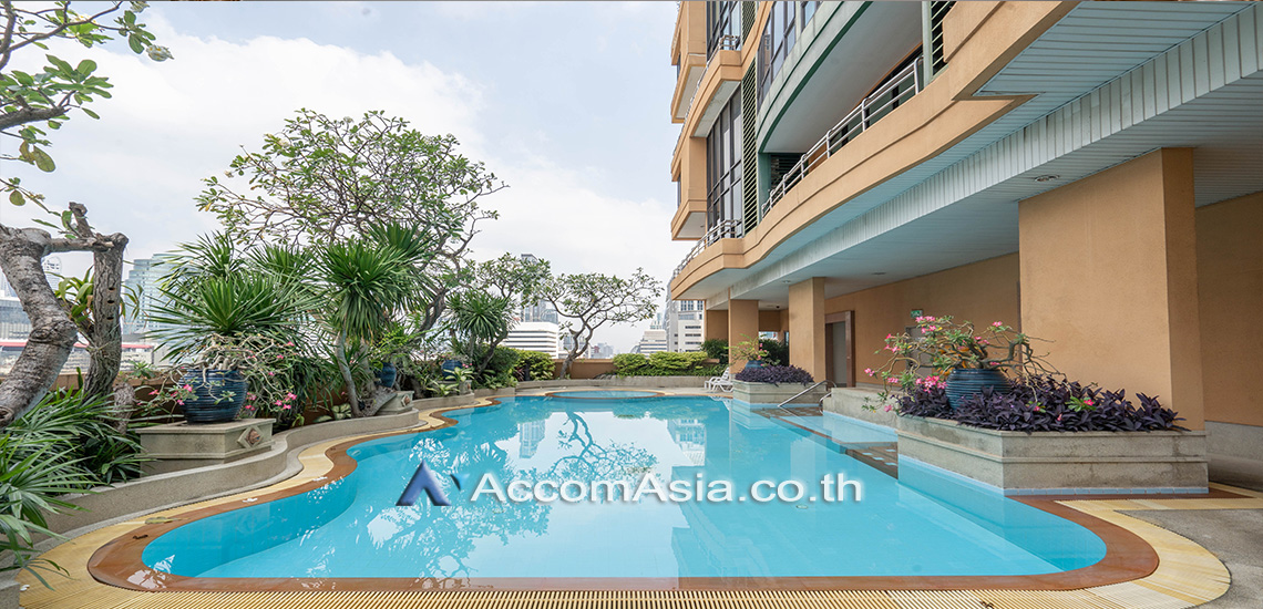  4 br Condominium For Rent in Ploenchit ,Bangkok BTS Chitlom at Baan Na Varang 20907