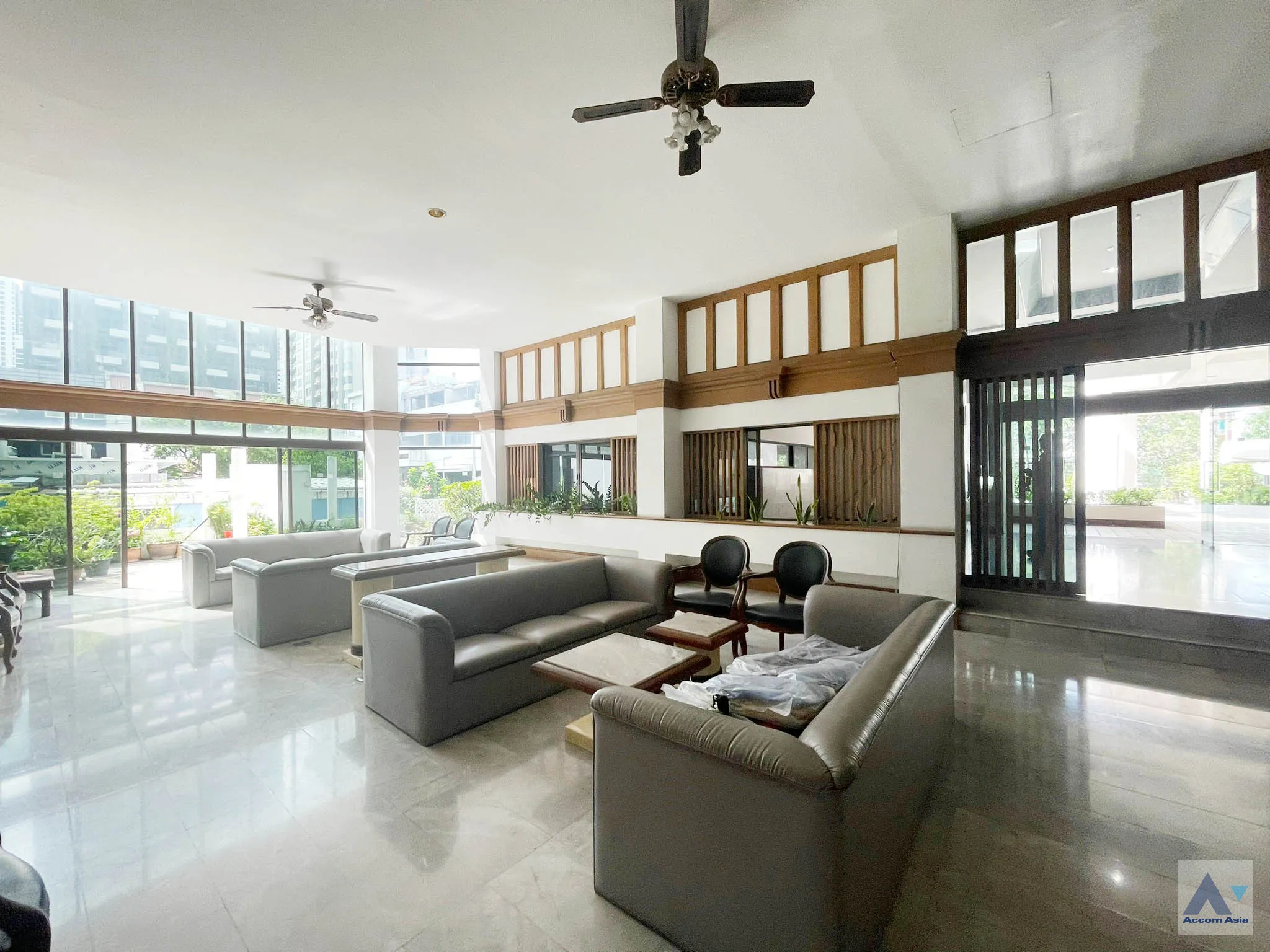  2 br Condominium For Rent in Sukhumvit ,Bangkok BTS Asok - MRT Sukhumvit at Sukhumvit House AA45731