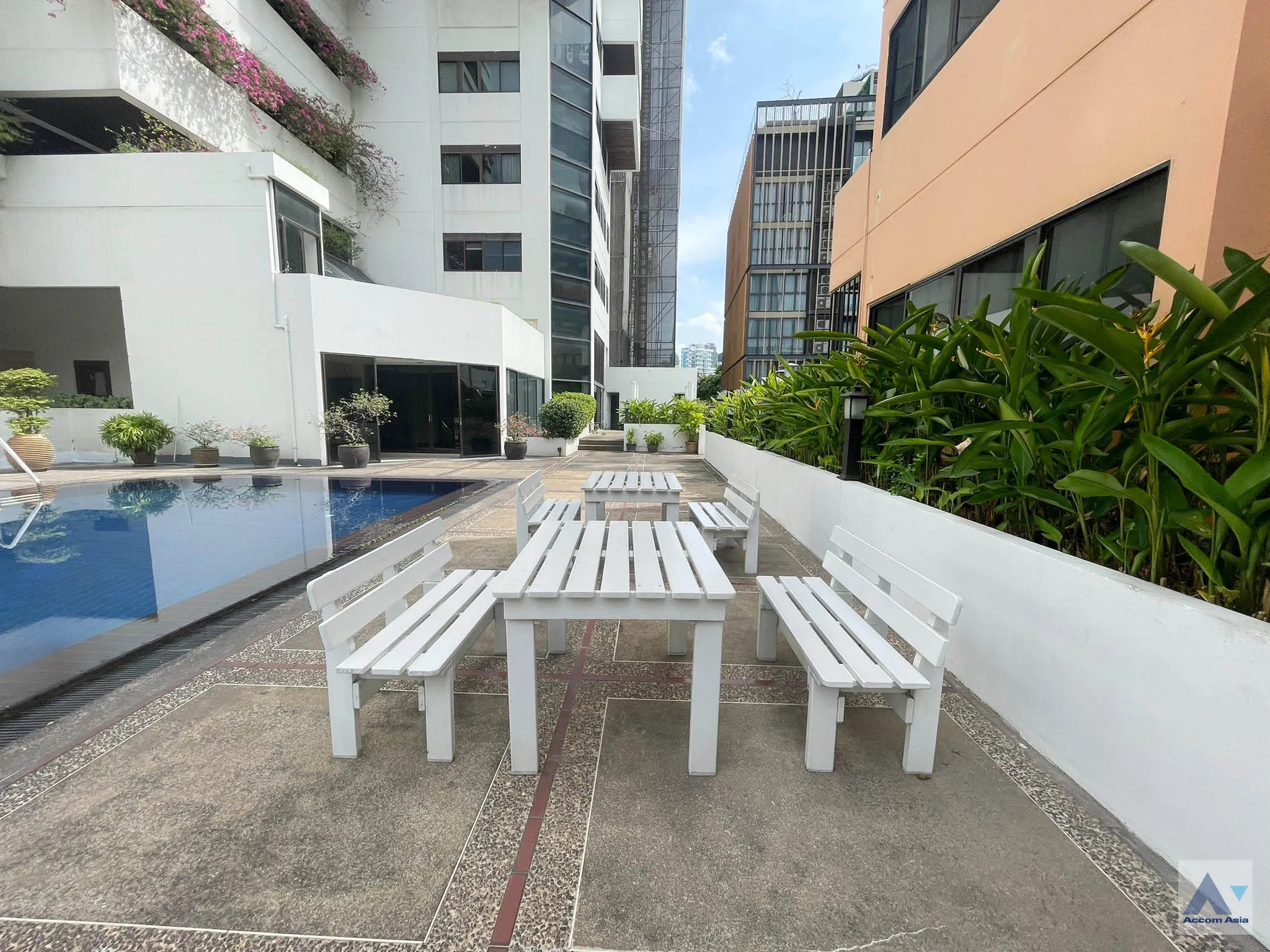  2 br Condominium For Rent in Sukhumvit ,Bangkok BTS Asok - MRT Sukhumvit at Sukhumvit House AA45731