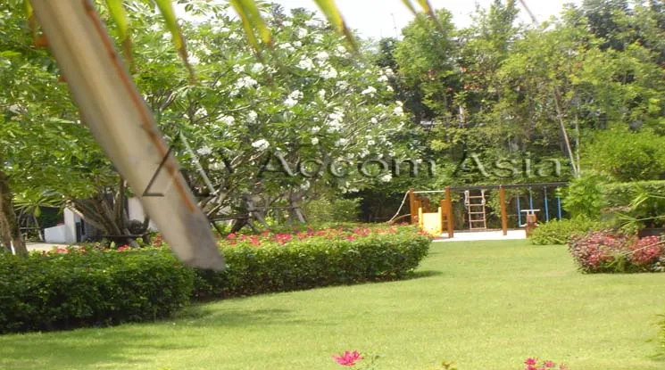  3 br House for rent and sale in Ramkhamhaeng ,Bangkok MRT Si Kritha at Baan Issara Rama 9 AA25399