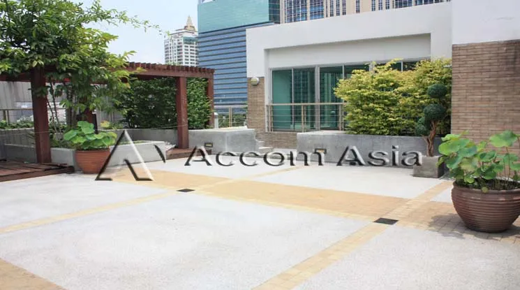  2 br Condominium For Rent in Ploenchit ,Bangkok BTS Ploenchit at Noble House Ruamrudee AA46360