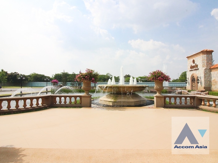  4 br House for rent and sale in Phaholyothin ,Bangkok  at Nantawan Ramintra - Phaholyothin 50 AA40759