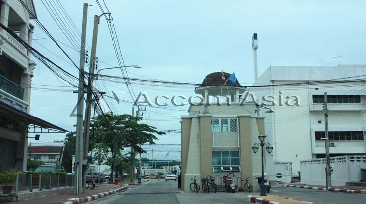  4 br House For Rent in Samutprakan ,Samutprakan BTS Bearing at Moo Baan Ladawan Srinakarin AA35308