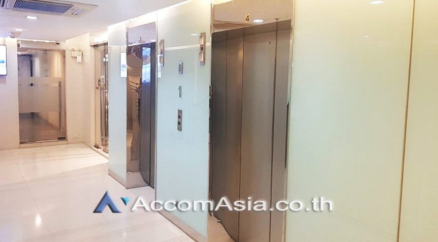  Studio Office Space For Rent in Sukhumvit ,Bangkok MRT Phetchaburi - BTS Asok at Asoke Tower Building AA27985