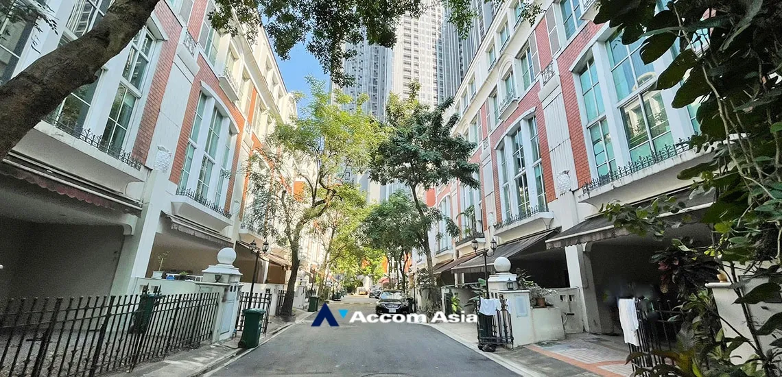  4 br House for rent and sale in Sukhumvit ,Bangkok BTS Thong Lo at Baan Klang Krung Thonglor AA46573