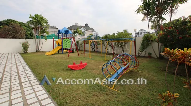  3 br Apartment for rent and sale in Sukhumvit ,Bangkok BTS Thong Lo at Perfect For A Big Family AA10264