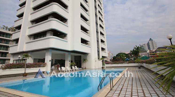  3 br Apartment For Rent in Sukhumvit ,Bangkok BTS Thong Lo at Perfect For A Big Family AA39835
