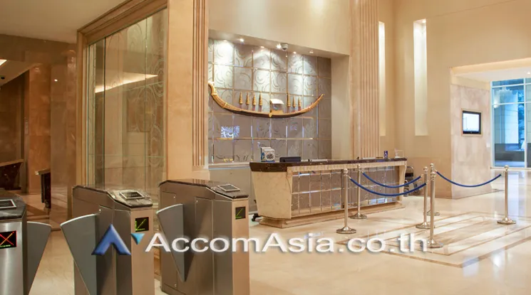  Studio Office Space For Rent in Ploenchit ,Bangkok BTS Ploenchit at Athenee Tower AA18056