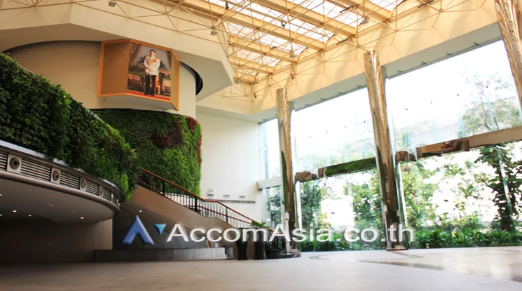  Office Space For Rent in Ploenchit ,Bangkok MRT Lumphini at Sindhorn Tower AA23320