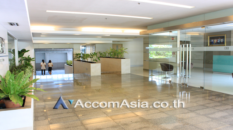  Office Space For Rent in Sukhumvit ,Bangkok BTS Phrom Phong at UBC II Building AA24984