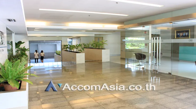  Office Space For Rent in Sukhumvit ,Bangkok BTS Phrom Phong at UBC II Building AA11682