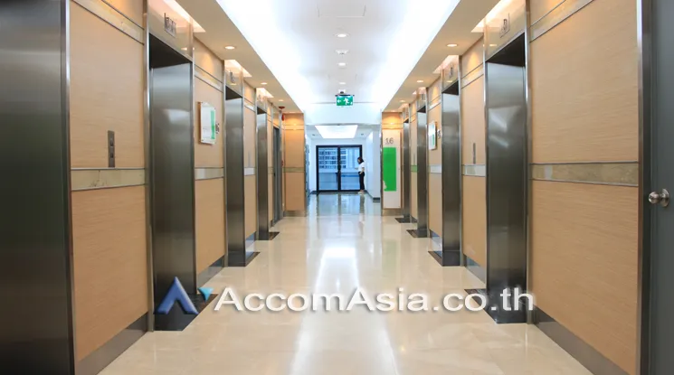  1  Office Space For Rent in Sukhumvit ,Bangkok BTS Phrom Phong at UBC II Building AA35840